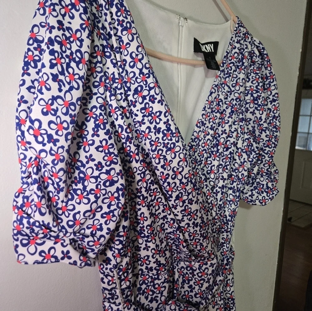 DKNY Floral Print Faux Wrap Iris Dress Multi Color Blue And Red Size 6 - Picture 10 of 11